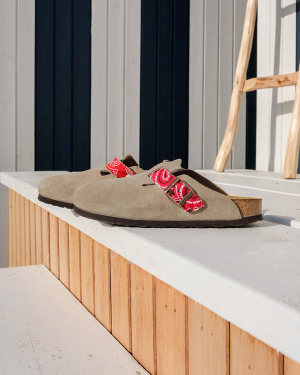 Tenue. Boston Birkenstock Bandana Custom