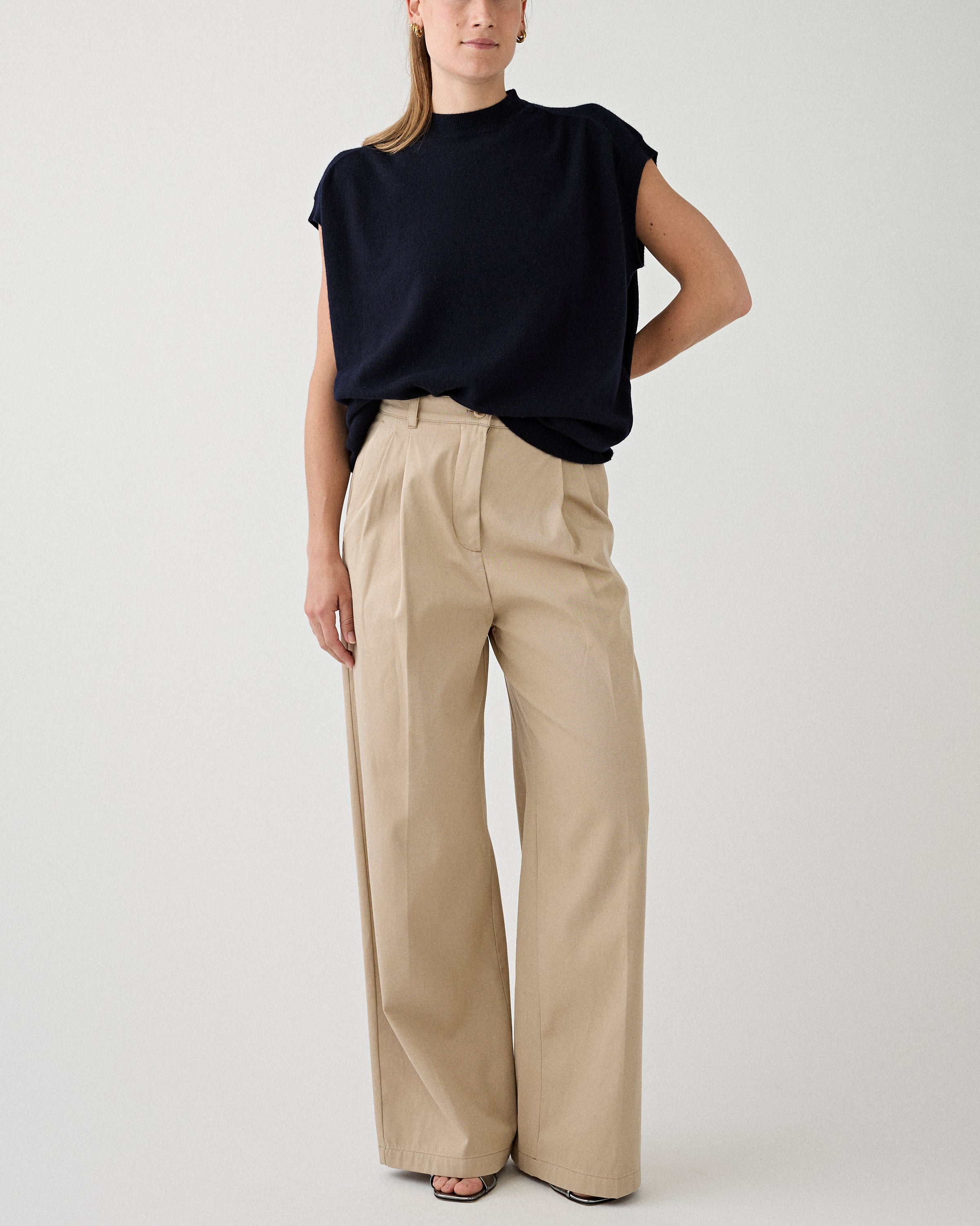 A.P.C. Pantalon Ginny Beige Pants Women