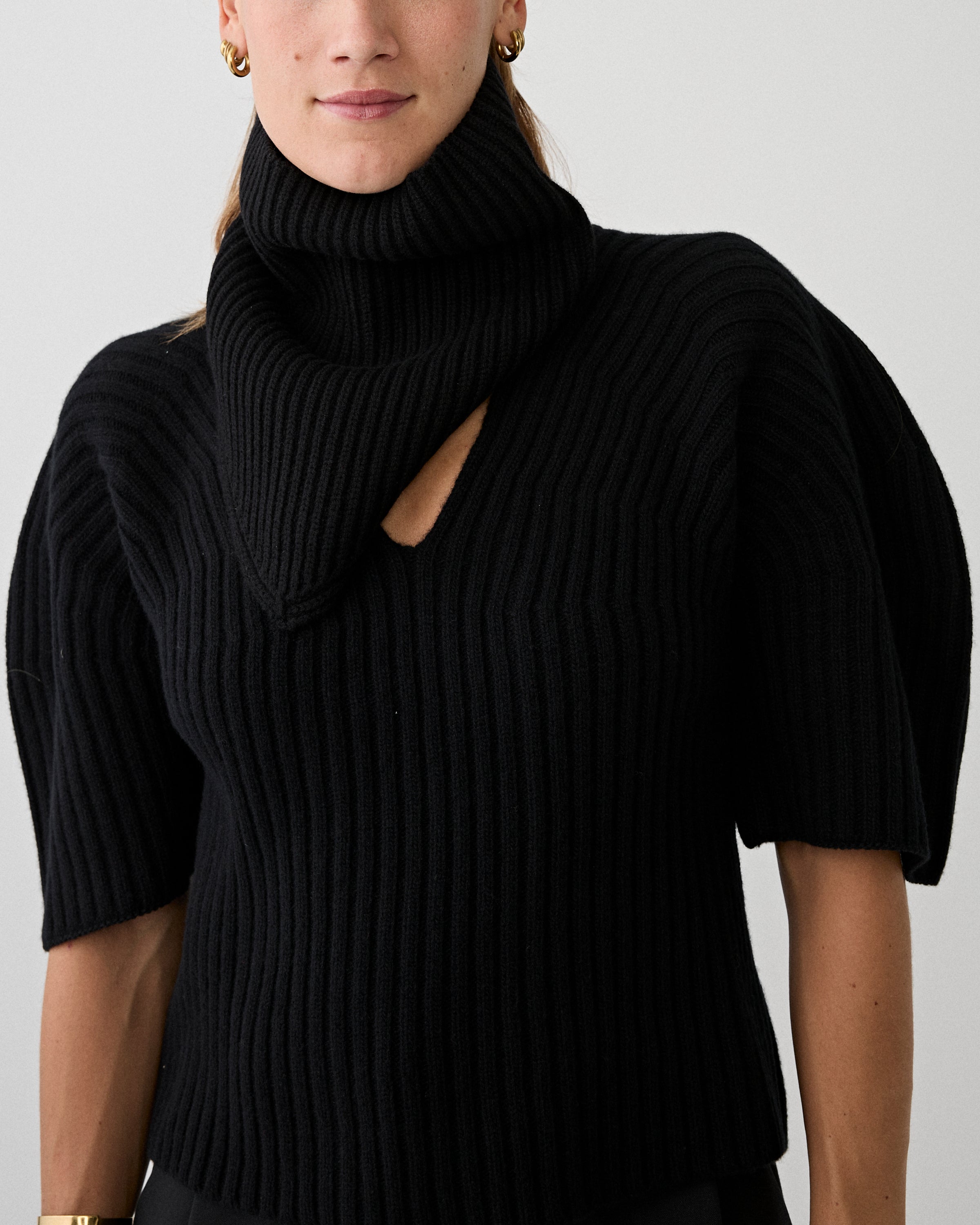 Christian Wijnants Kapri Scarf Black Apparel & Accessories